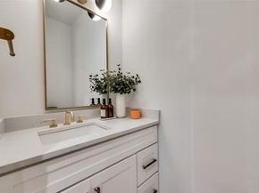 2633  Reagan Street  106, Dallas Texas 75219