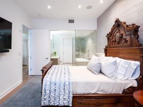 2900  Mckinnon Street  1103, Dallas Texas 75201