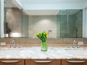 2900  Mckinnon Street  1103, Dallas Texas 75201