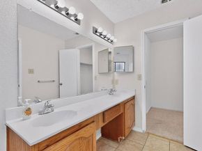 3836  O B Crowe Drive , Dallas Texas 75227