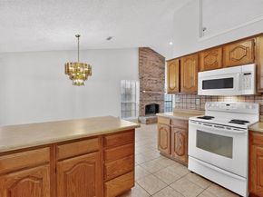 3836  O B Crowe Drive , Dallas Texas 75227