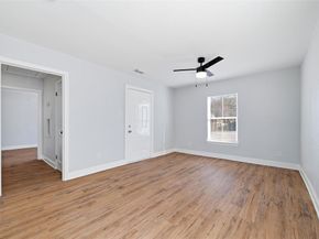 2541  Fordham Road , Dallas Texas 75216