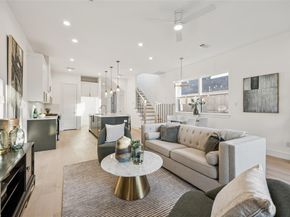 5631  East Side Avenue , Dallas Texas 75214