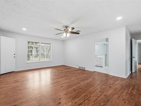 1901  Bluebird Avenue , Fort Worth Texas 76111