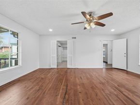 1901  Bluebird Avenue , Fort Worth Texas 76111