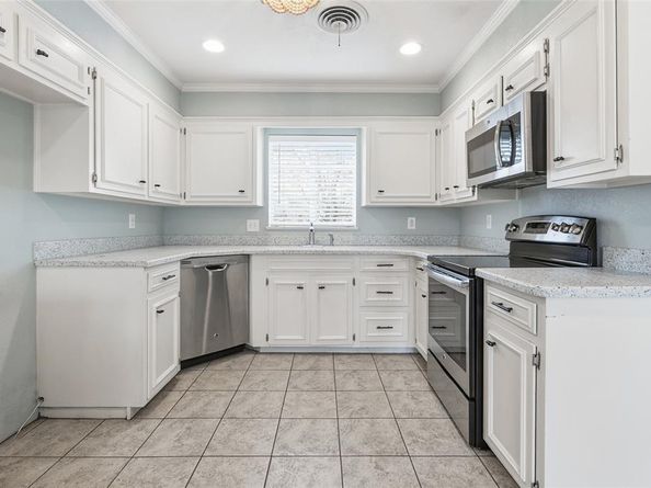 1901  Bluebird Avenue , Fort Worth Texas 76111