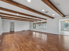 1901  Bluebird Avenue , Fort Worth Texas 76111