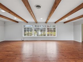 1901  Bluebird Avenue , Fort Worth Texas 76111