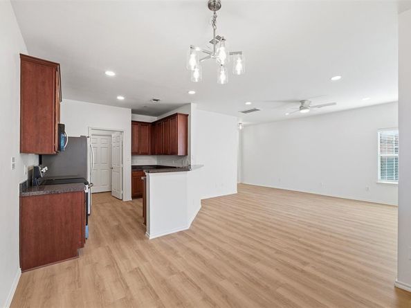 3221  Judge Holland Lane , Plano Texas 75025