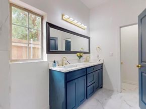 4316  Penrod Avenue , Cockrell Hill Texas 75211