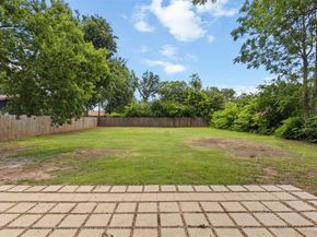 1035  Warden Street , Benbrook Texas 76126