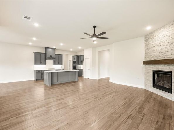 2309  Knapp Trail , Mansfield Texas 76063