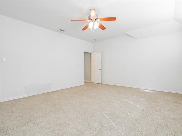 3035  Larreta  , Grand Prairie Texas 75054