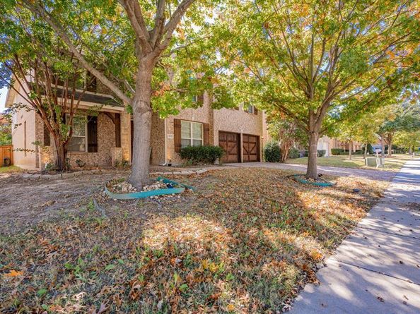 3035  Larreta  , Grand Prairie Texas 75054