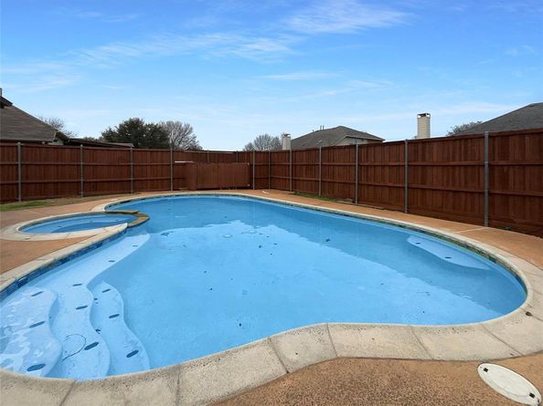 810  Patricia Drive , Allen Texas 75002