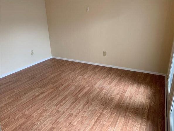 1913  Wyndemere Lane , Garland Texas 75042