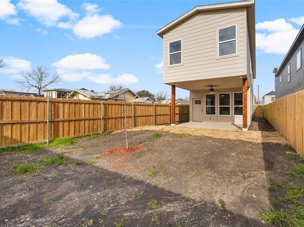2528  Peabody Avenue , Dallas Texas 75215