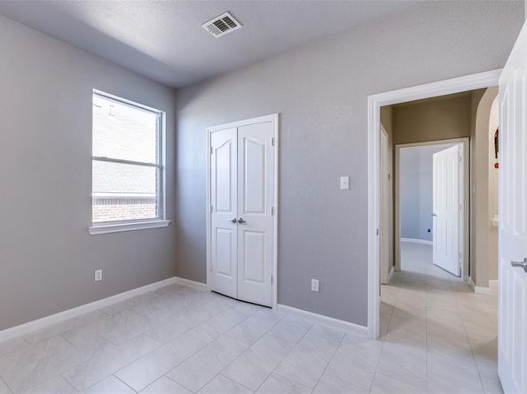 7904  Roswell Court , Arlington Texas 76002