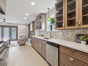 10840  Meadowcliff Lane , Dallas Texas 75238