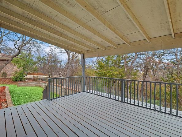 901  Highwoods Trail , Fort Worth Texas 76112