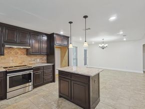 901  Highwoods Trail , Fort Worth Texas 76112