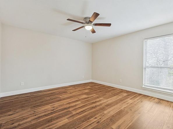 901  Highwoods Trail , Fort Worth Texas 76112