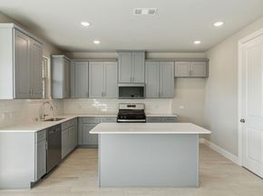 572  Hutchinson Lane , Lewisville Texas 75077