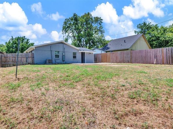 1121  Richard Drive , Garland Texas 75040