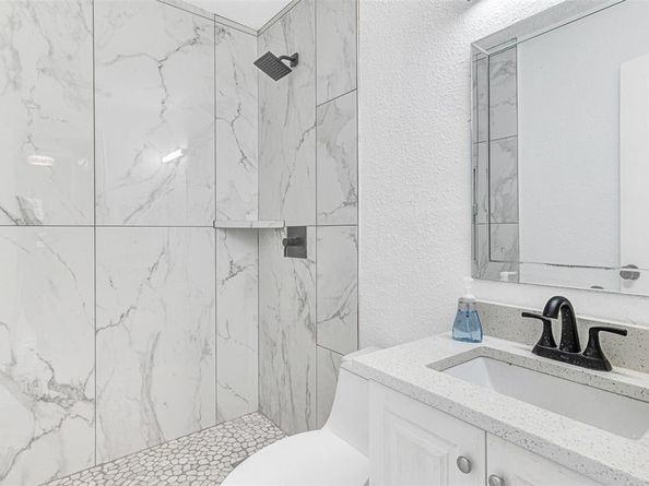 1121  Richard Drive , Garland Texas 75040