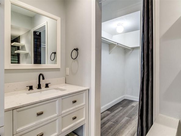 7152  Fair Oaks Avenue  1039, Dallas Texas 75231