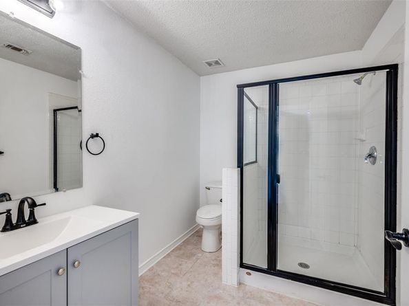 2109  Merritt Way , Arlington Texas 76018