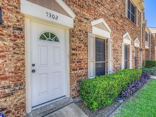 3801  14th Street  1302, Plano Texas 75074
