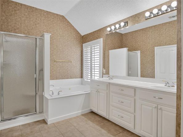 4611  Paddington Lane , Grand Prairie Texas 75052