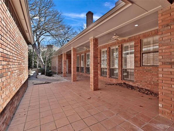 2253  Hollyhill Lane , Denton Texas 76205