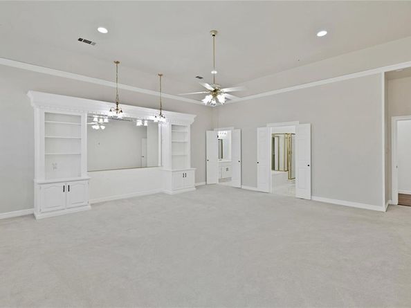 2253  Hollyhill Lane , Denton Texas 76205