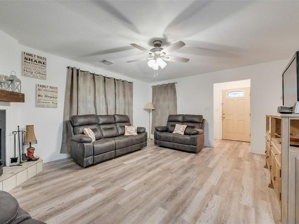 209  Alexander Court , Irving Texas 75061