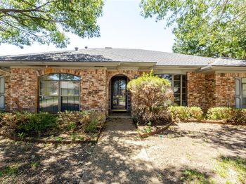 3008  Dibrell Drive 