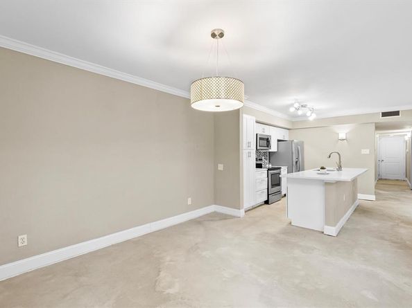 2222  Jackson Circle , Carrollton Texas 75006