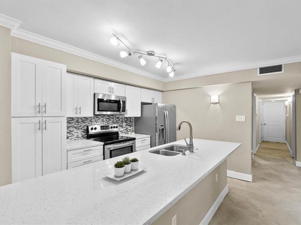 2222  Jackson Circle , Carrollton Texas 75006