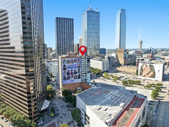 511 N Akard Street  1502, Dallas Texas 75201