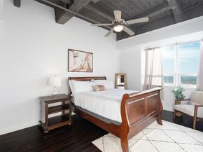 511 N Akard Street  1502, Dallas Texas 75201