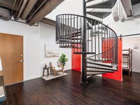 511 N Akard Street  1502, Dallas Texas 75201