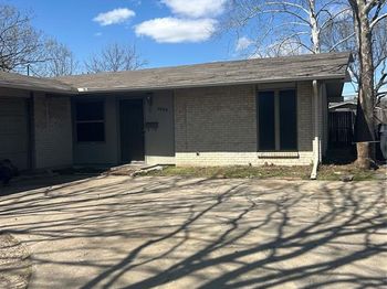 3299  Forest Lane 