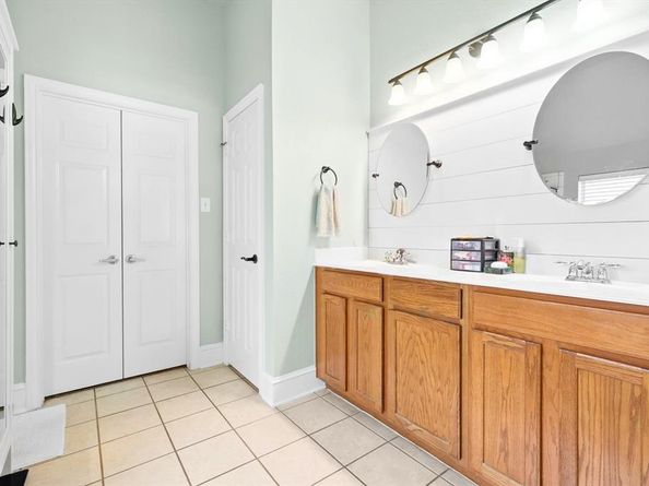 1236  Spanish Moss Drive , Savannah Texas 76227