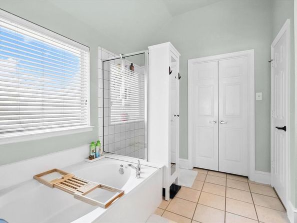 1236  Spanish Moss Drive , Savannah Texas 76227