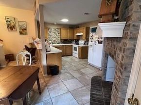 1003 W Lovers Lane , Arlington Texas 76013