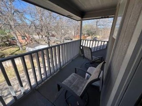 1003 W Lovers Lane , Arlington Texas 76013