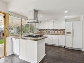 918  Sleepy Hollow Drive , Garland Texas 75043