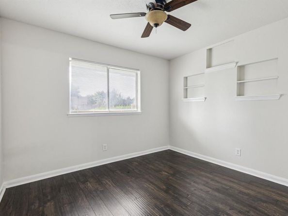 918  Sleepy Hollow Drive , Garland Texas 75043