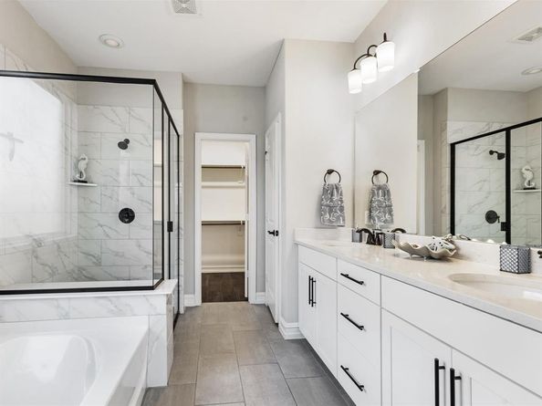 9520  Trailway Drive , Oak Point Texas 75068